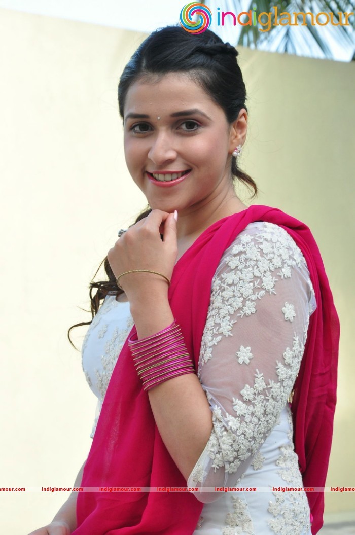 Mannara Chopra Actress hd photo