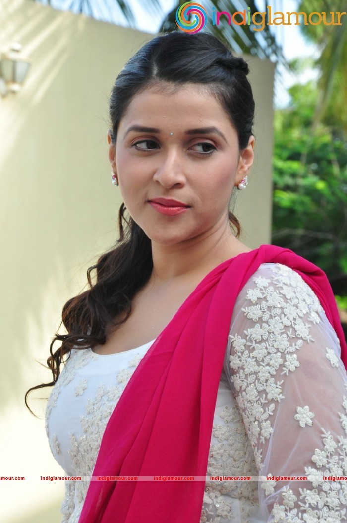 Mannara Chopra Actress hd photo