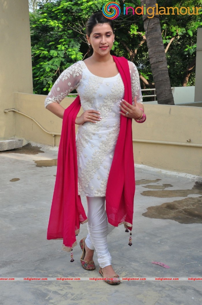 Mannara Chopra Actress hd photo