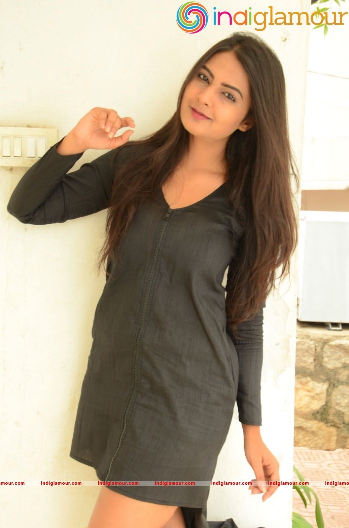 Neha Deshpande Actress hd photo