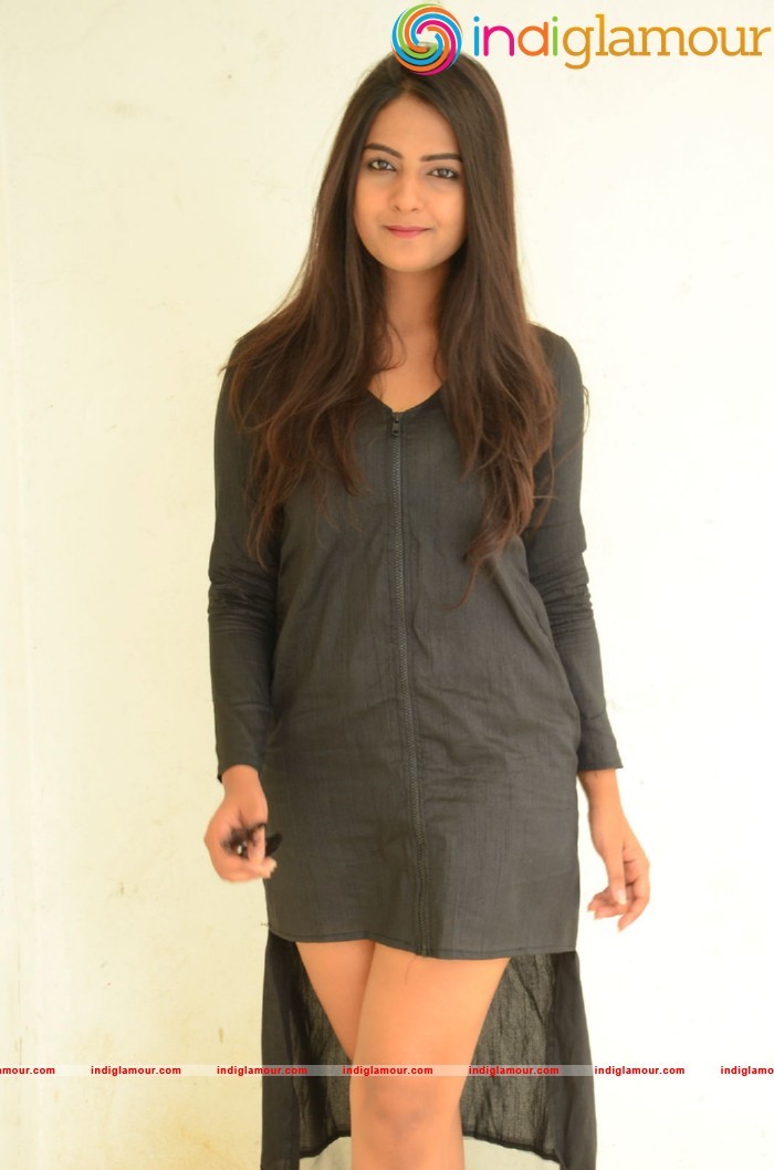 Neha Deshpande Actress hd photo