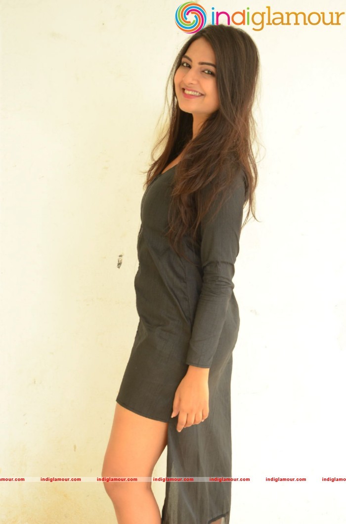 Neha Deshpande Actress hd photo
