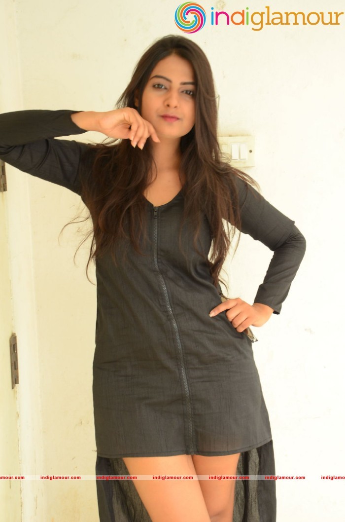Neha Deshpande Actress hd photo