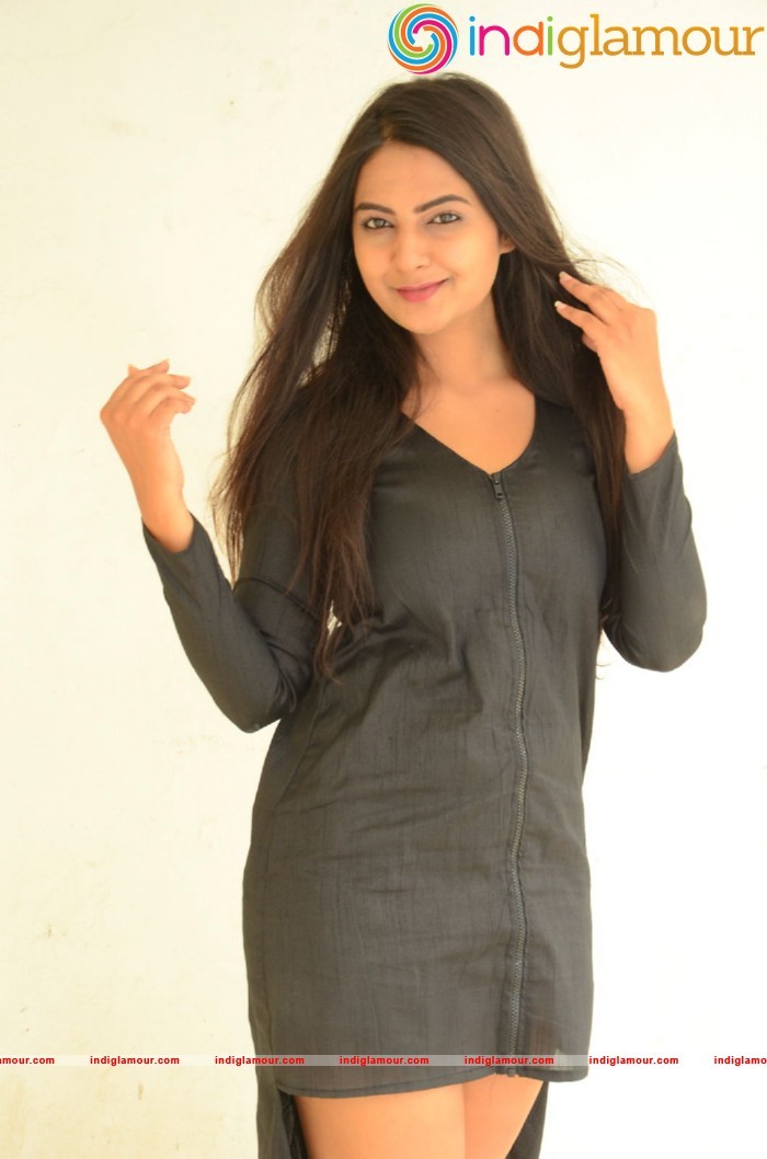 Neha Deshpande Actress hd photo