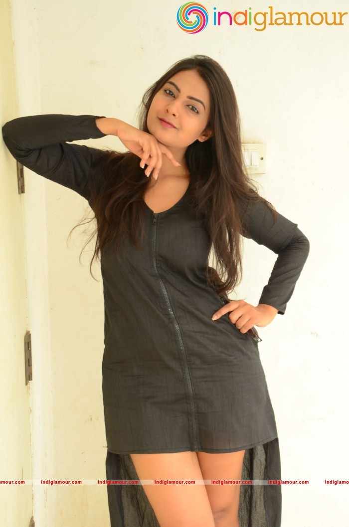 Neha Deshpande Actress hd photo