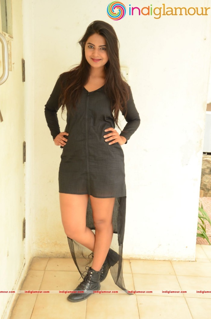 Neha Deshpande Actress hd photo