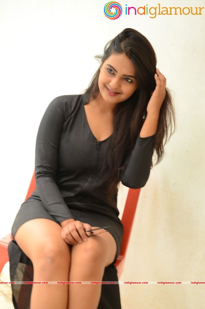 Neha Deshpande Actress hd photo
