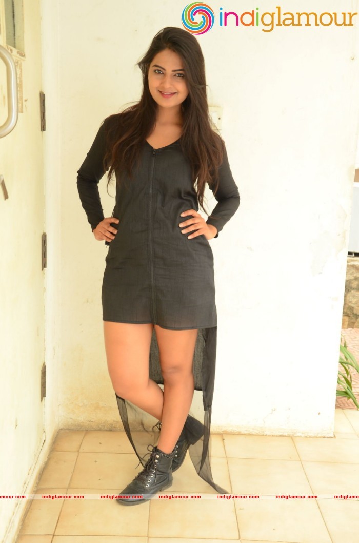 Neha Deshpande Actress hd photo