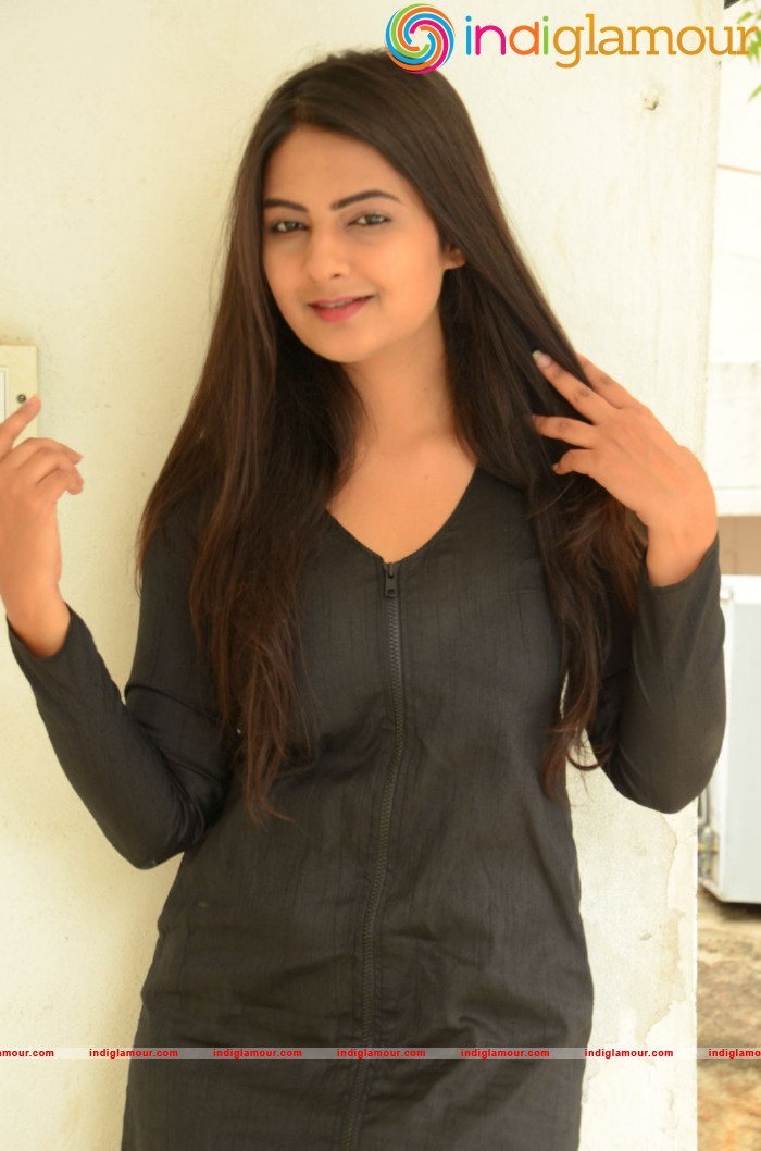Neha Deshpande Actress hd photo