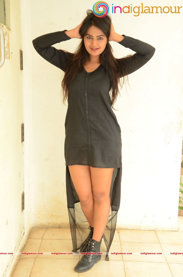 Neha Deshpande Actress hd photo