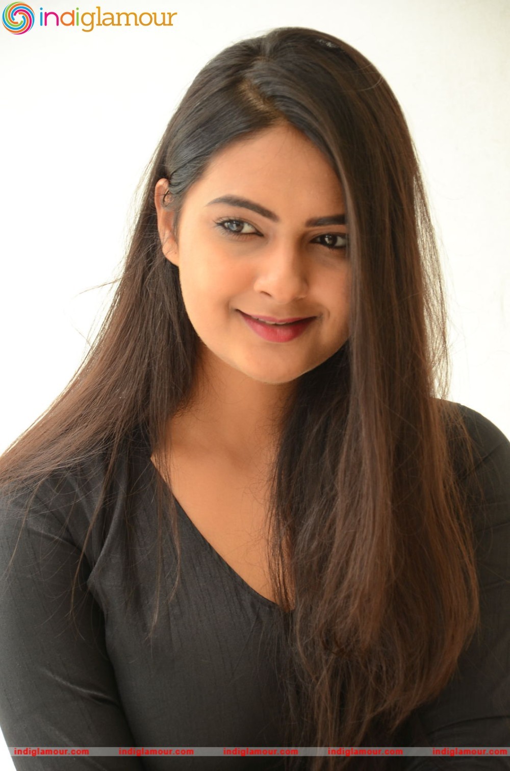 Neha Deshpande Actress hd photo