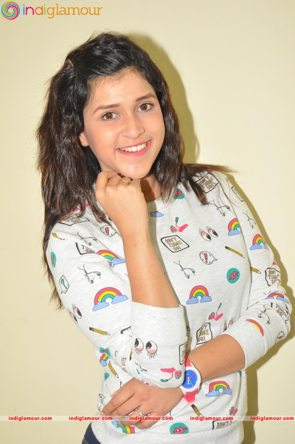 Mannara Chopra Actress hd photo