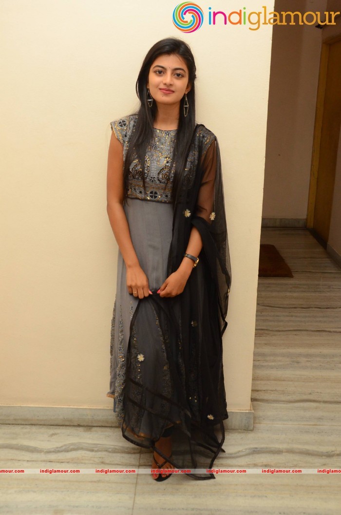 Rakshitha Actress hd photo