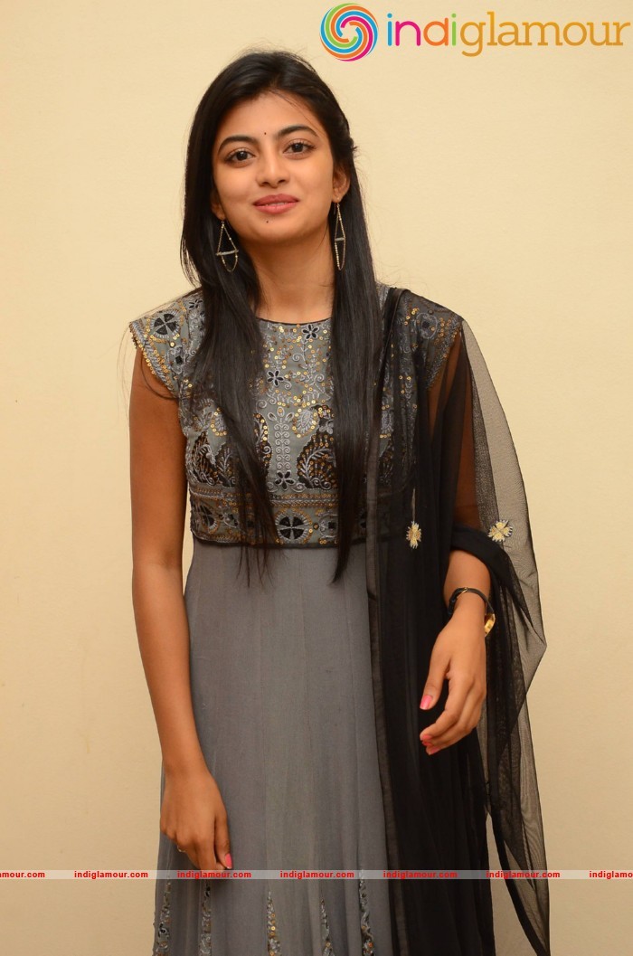 Rakshitha Actress hd photo