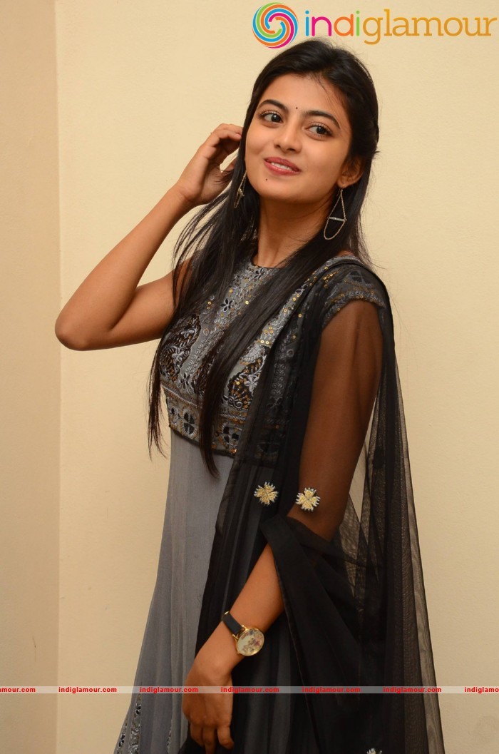 Rakshitha Actress hd photo