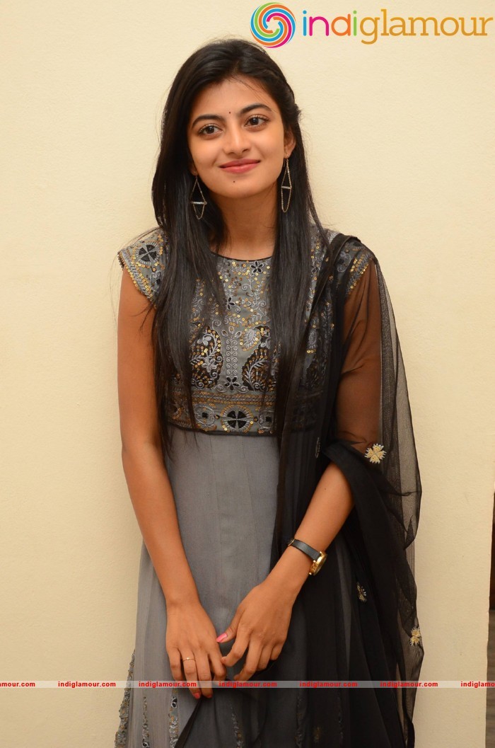 Rakshitha Actress hd photo