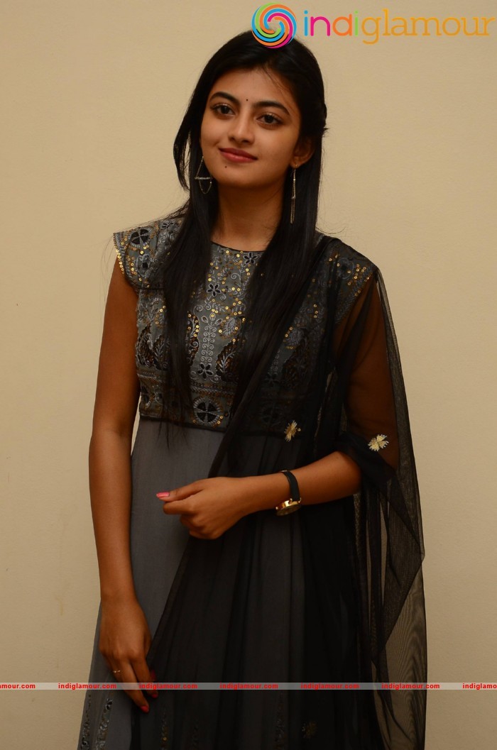 Rakshitha Actress hd photo