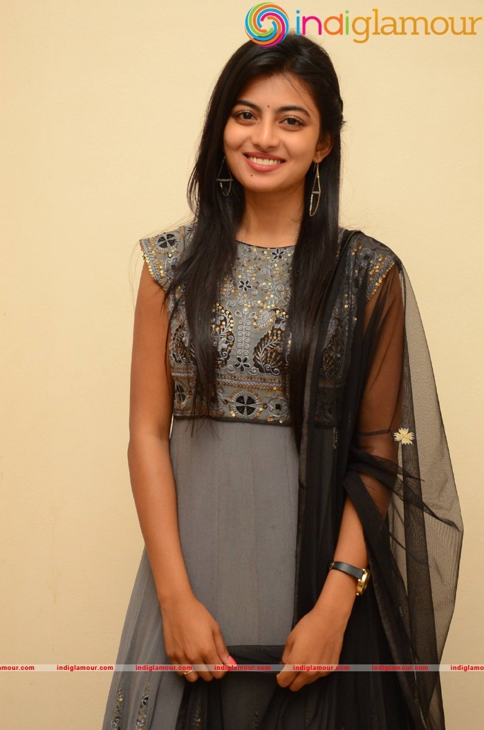 Rakshitha Actress hd photo