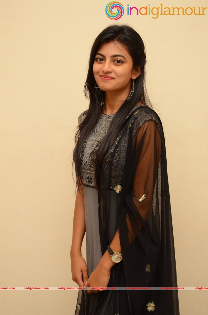 Rakshitha Actress hd photo