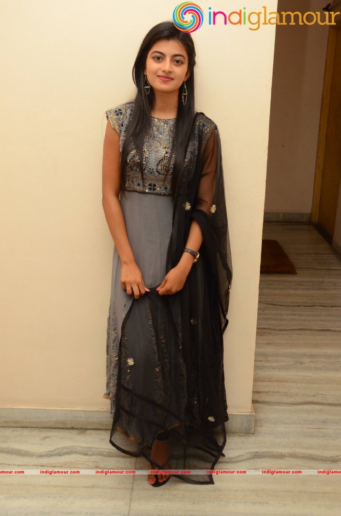 Rakshitha Actress hd photo