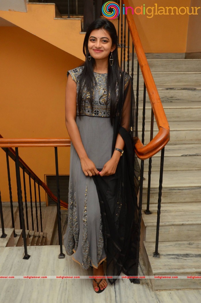 Rakshitha Actress hd photo