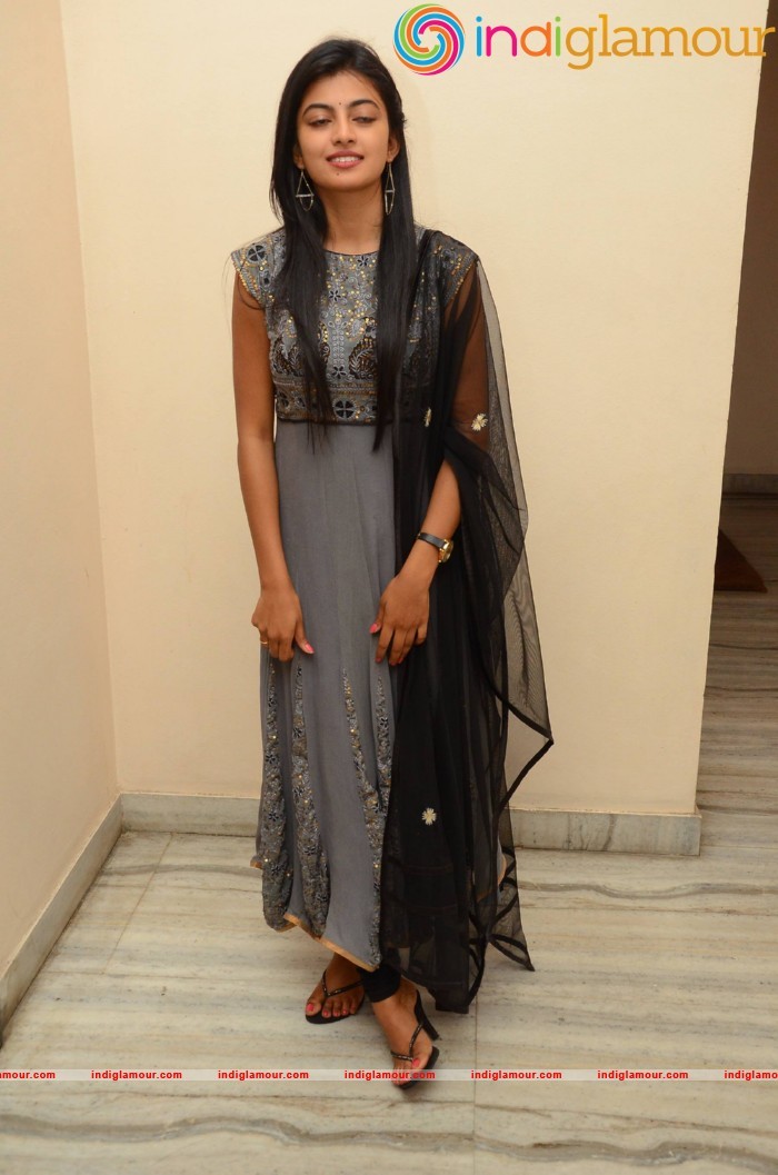 Rakshitha Actress hd photo