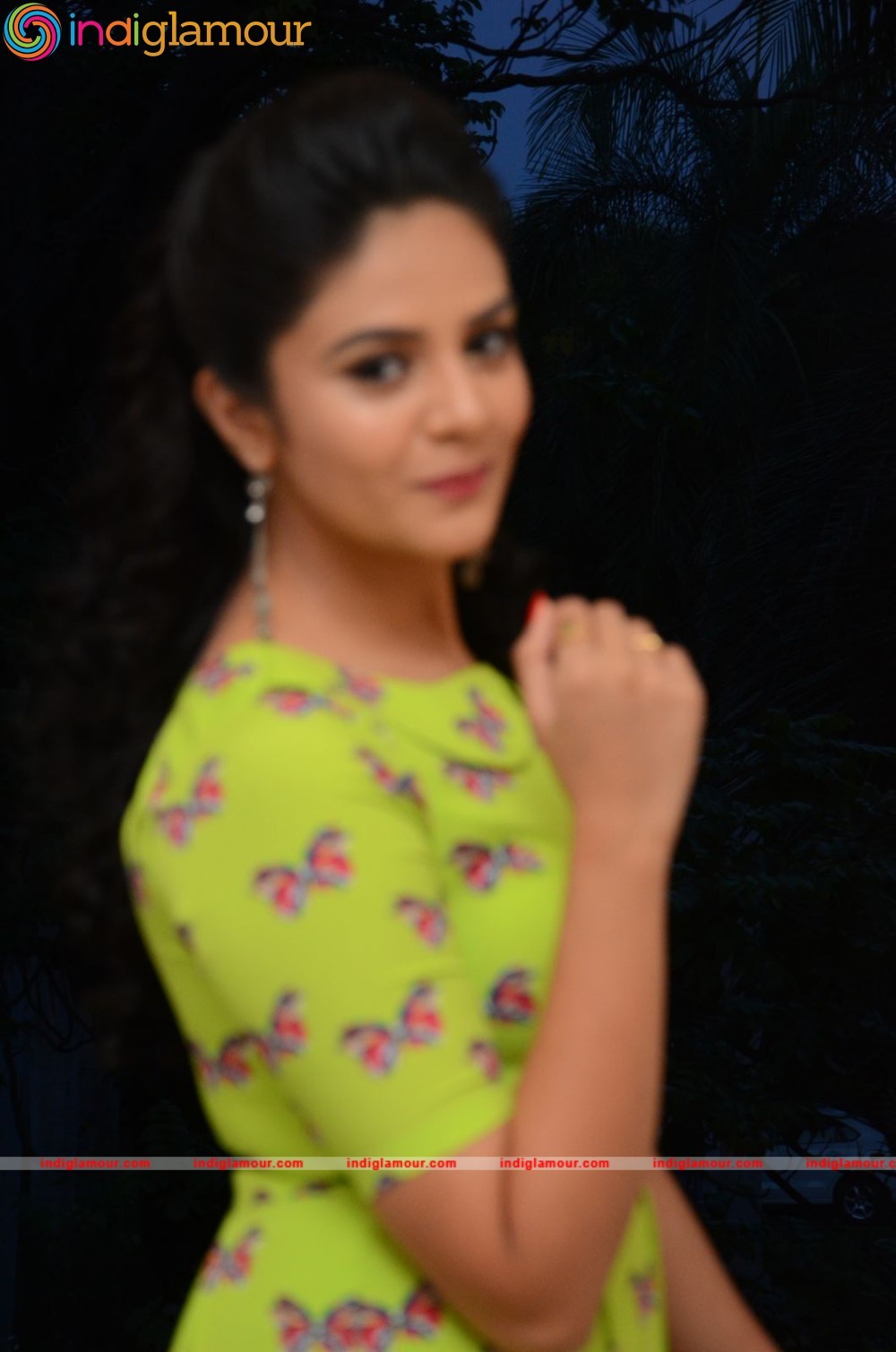 Sri mukhi Actress hd photo