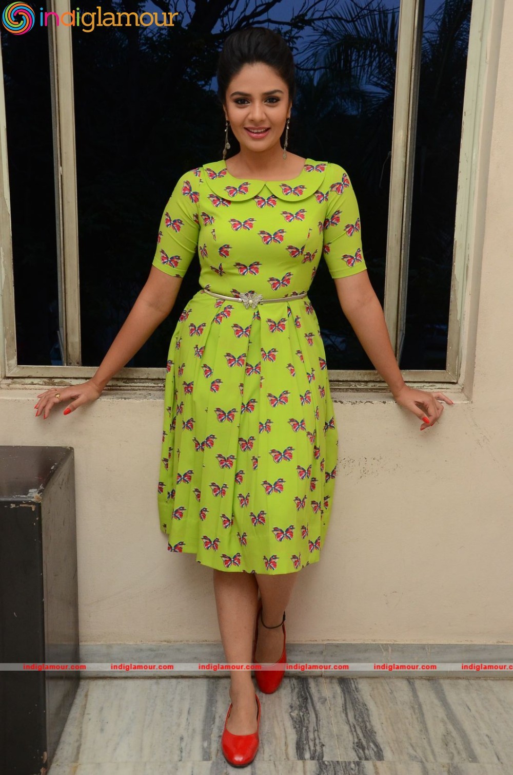 Sri mukhi Actress hd photo