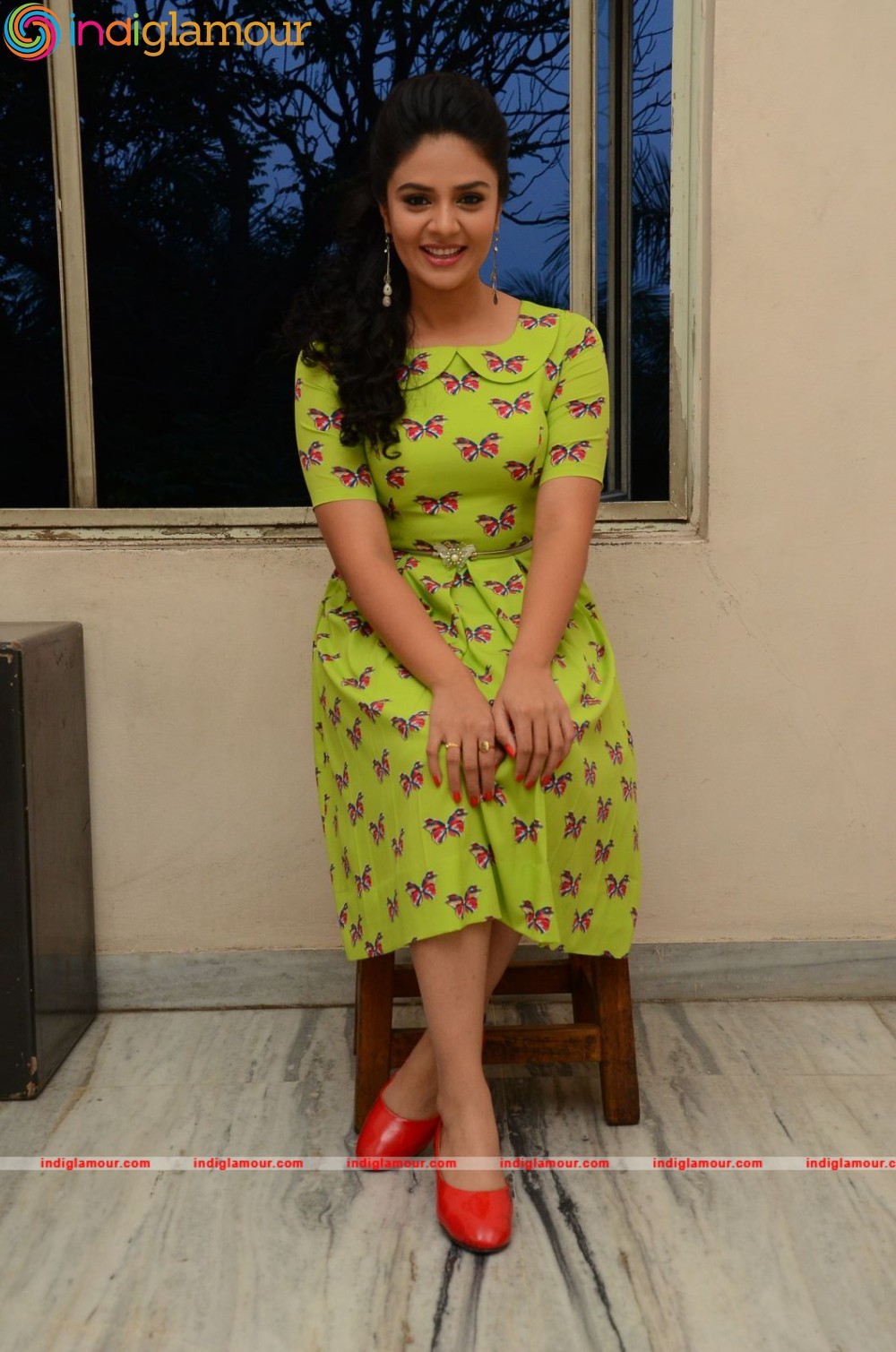 Sri mukhi Actress hd photo