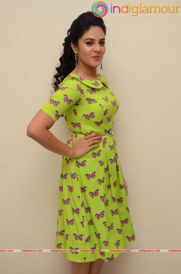 Srimukhi Actress hd photo