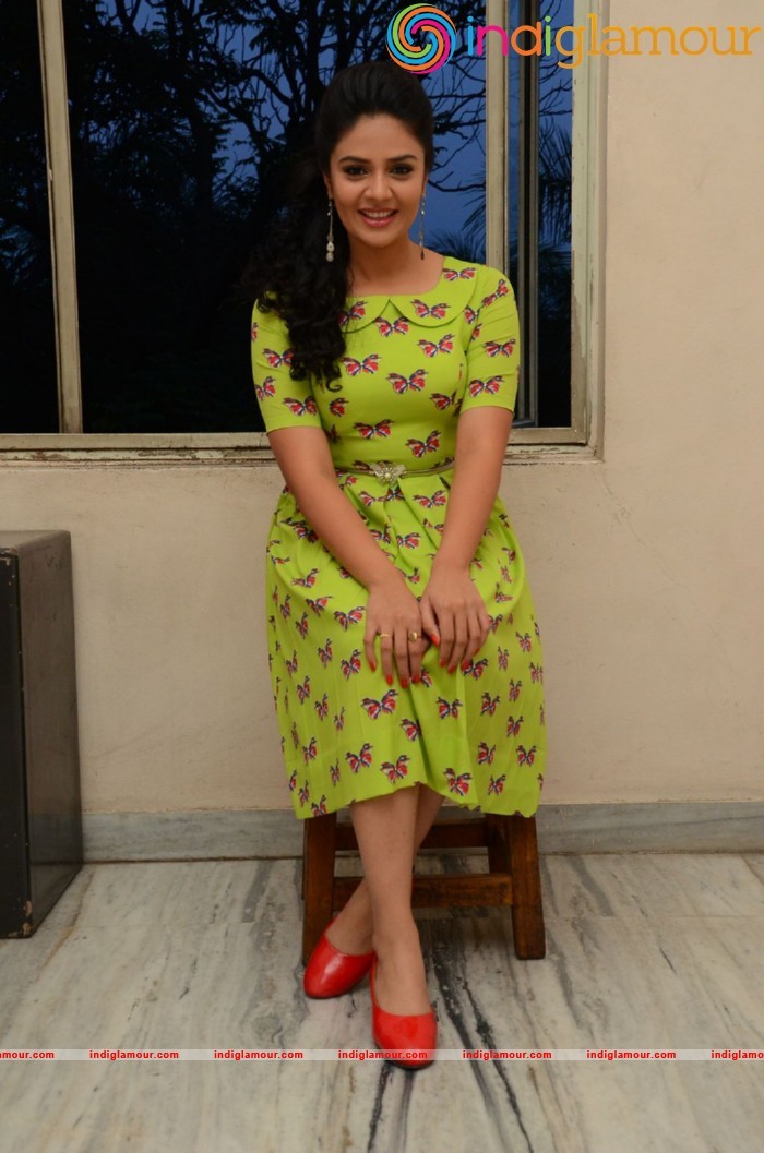 Srimukhi Actress hd photo