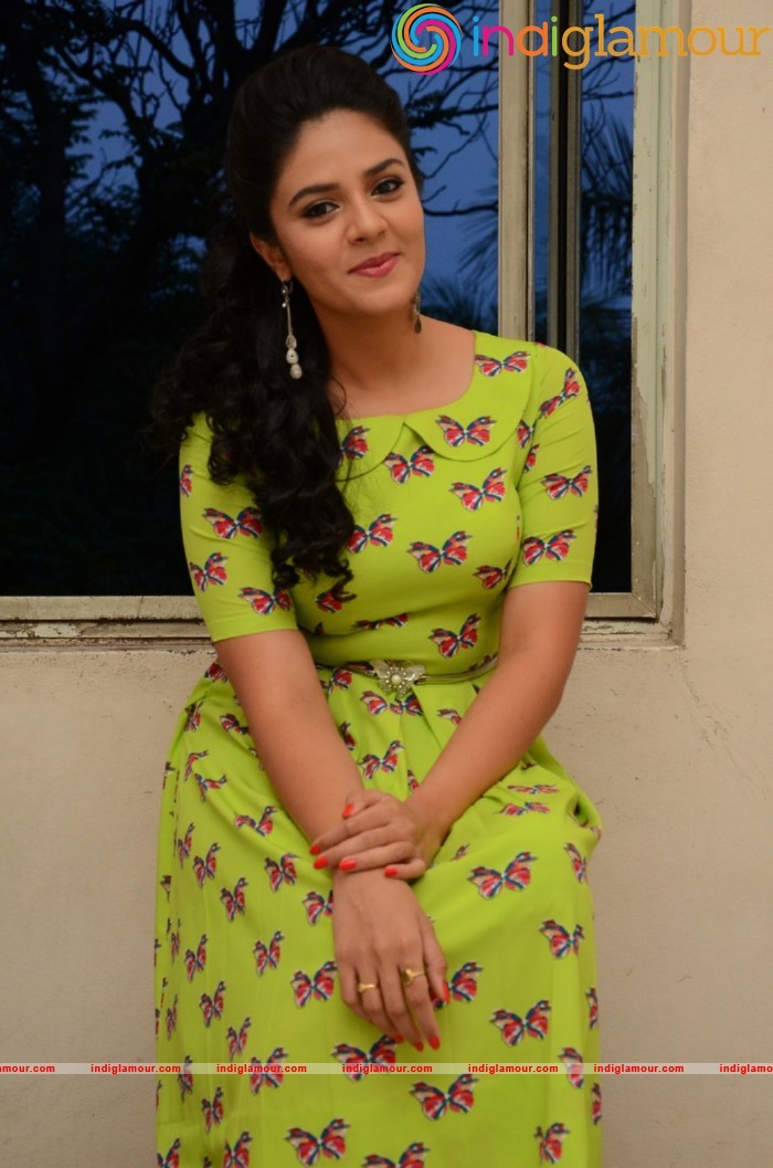 Srimukhi Actress hd photo
