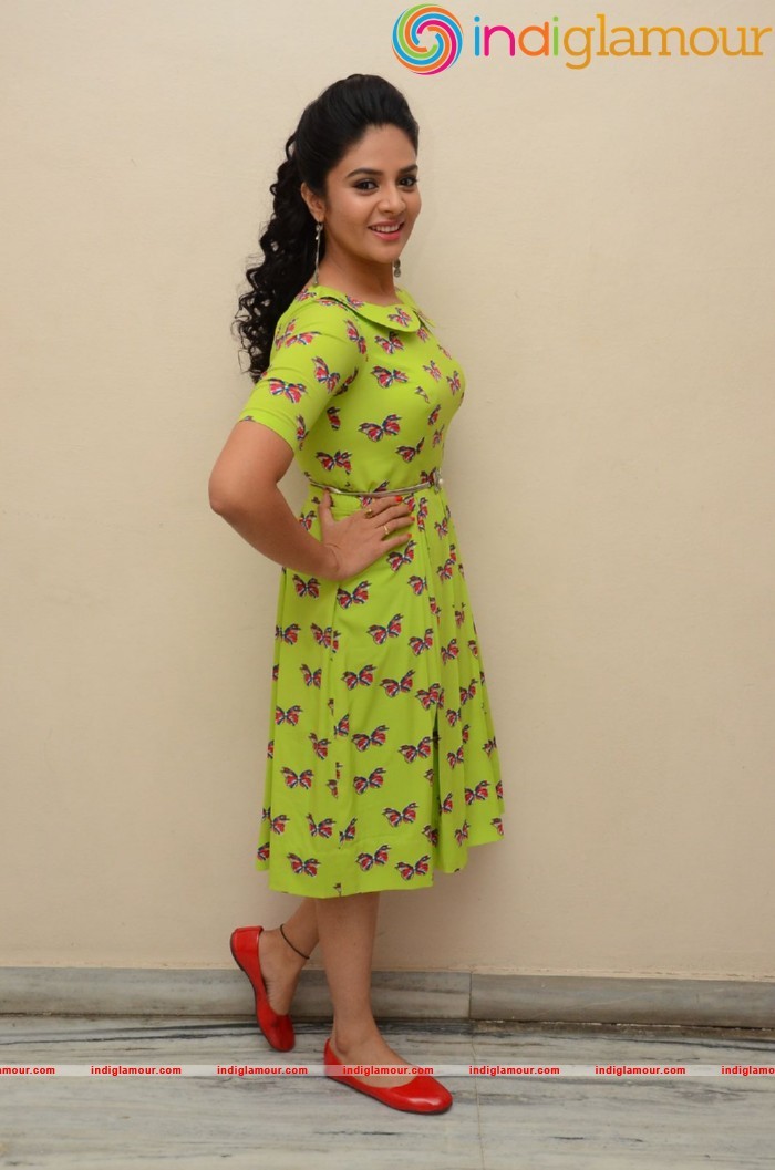 Srimukhi Actress hd photo