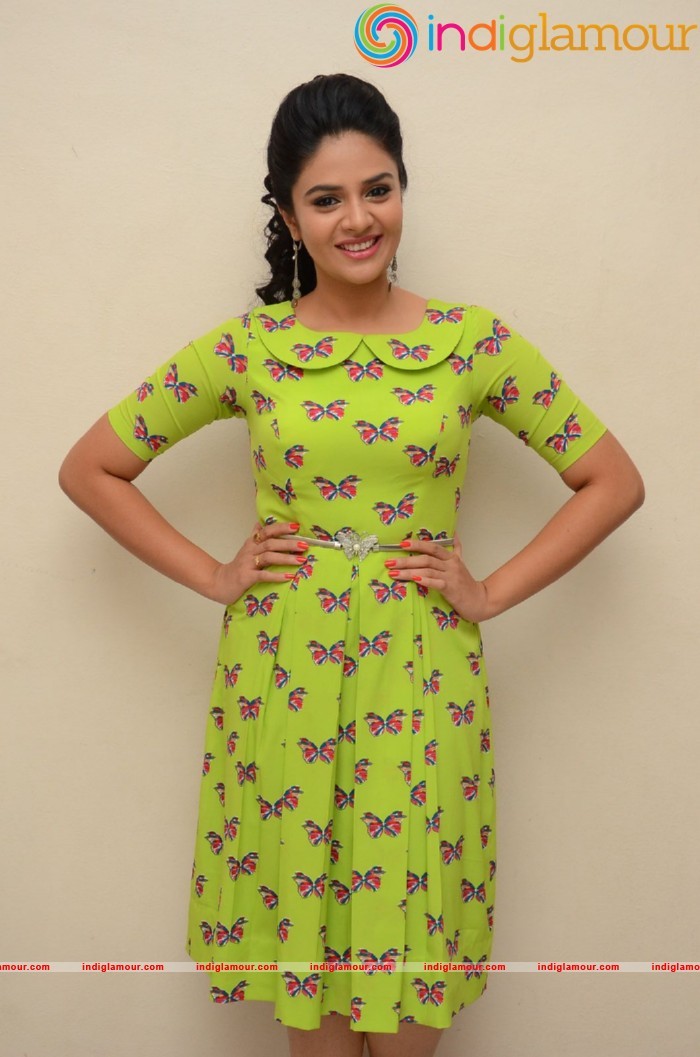 Srimukhi Actress hd photo