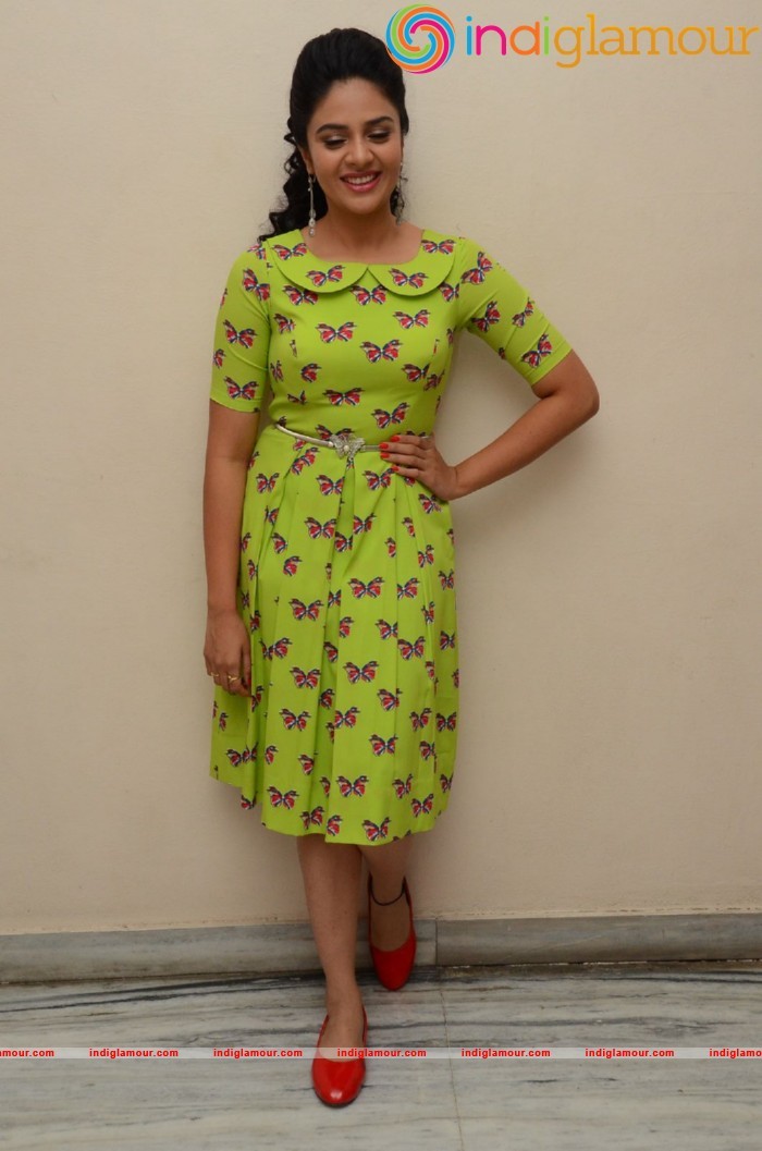 Srimukhi Actress hd photo
