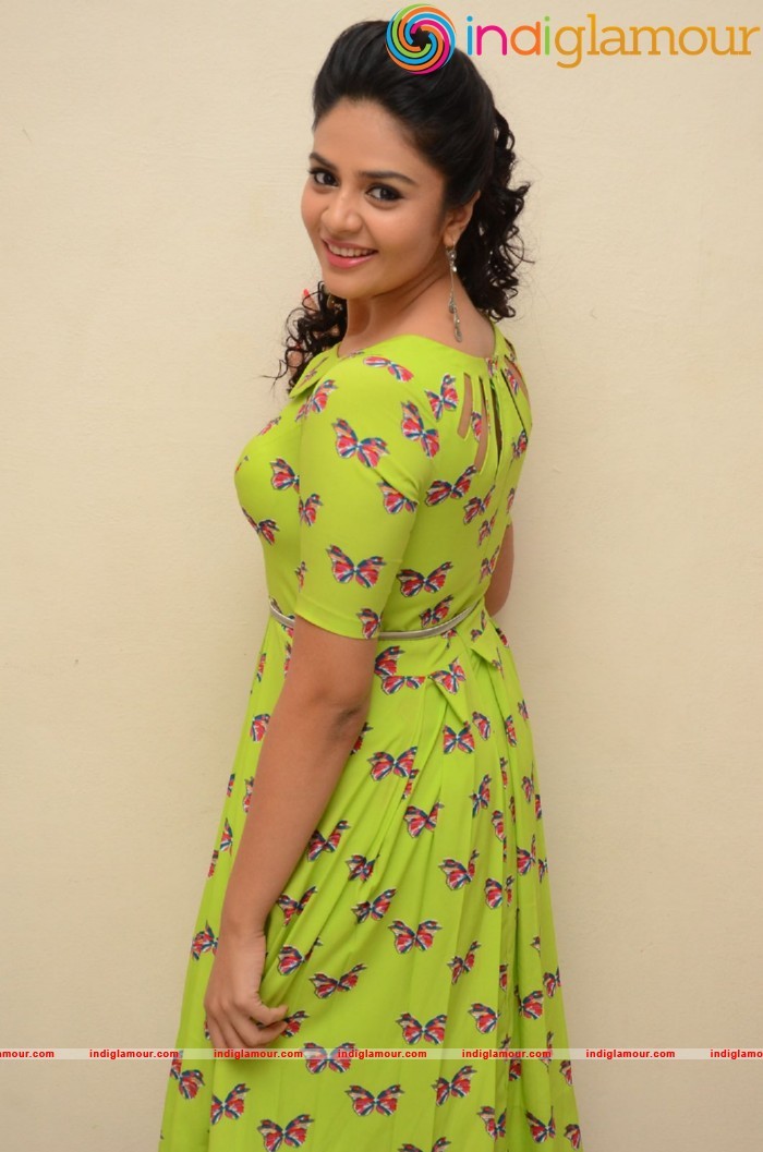 Srimukhi Actress hd photo