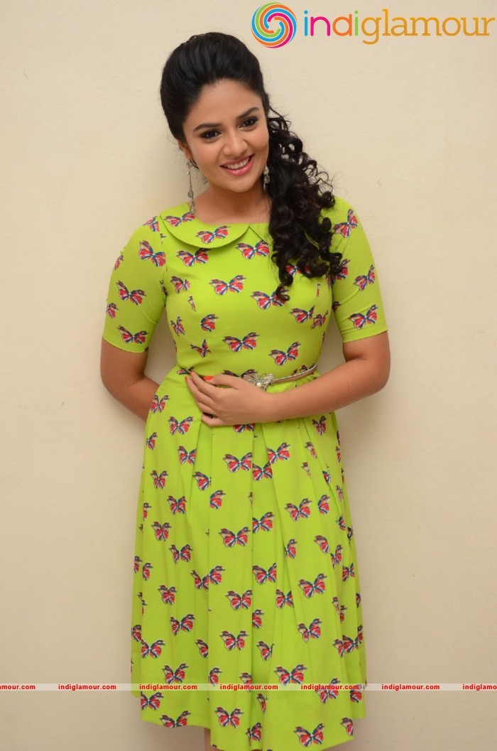 Srimukhi Actress hd photo