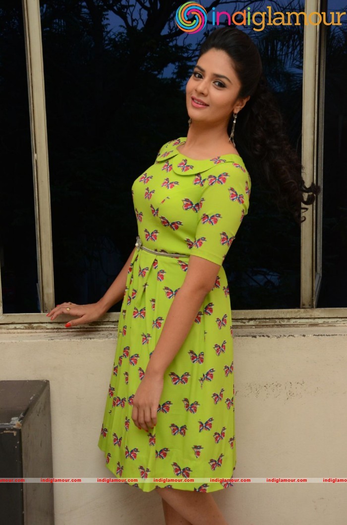 Srimukhi Actress hd photo
