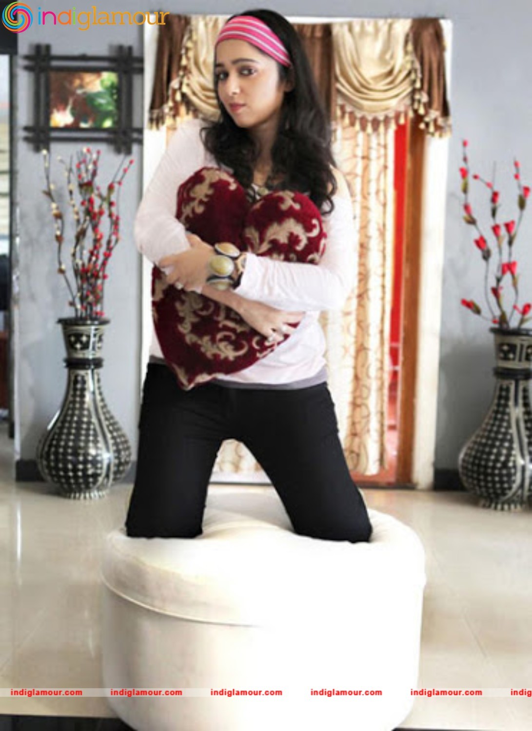 Charmy Kaur Actress hd photo