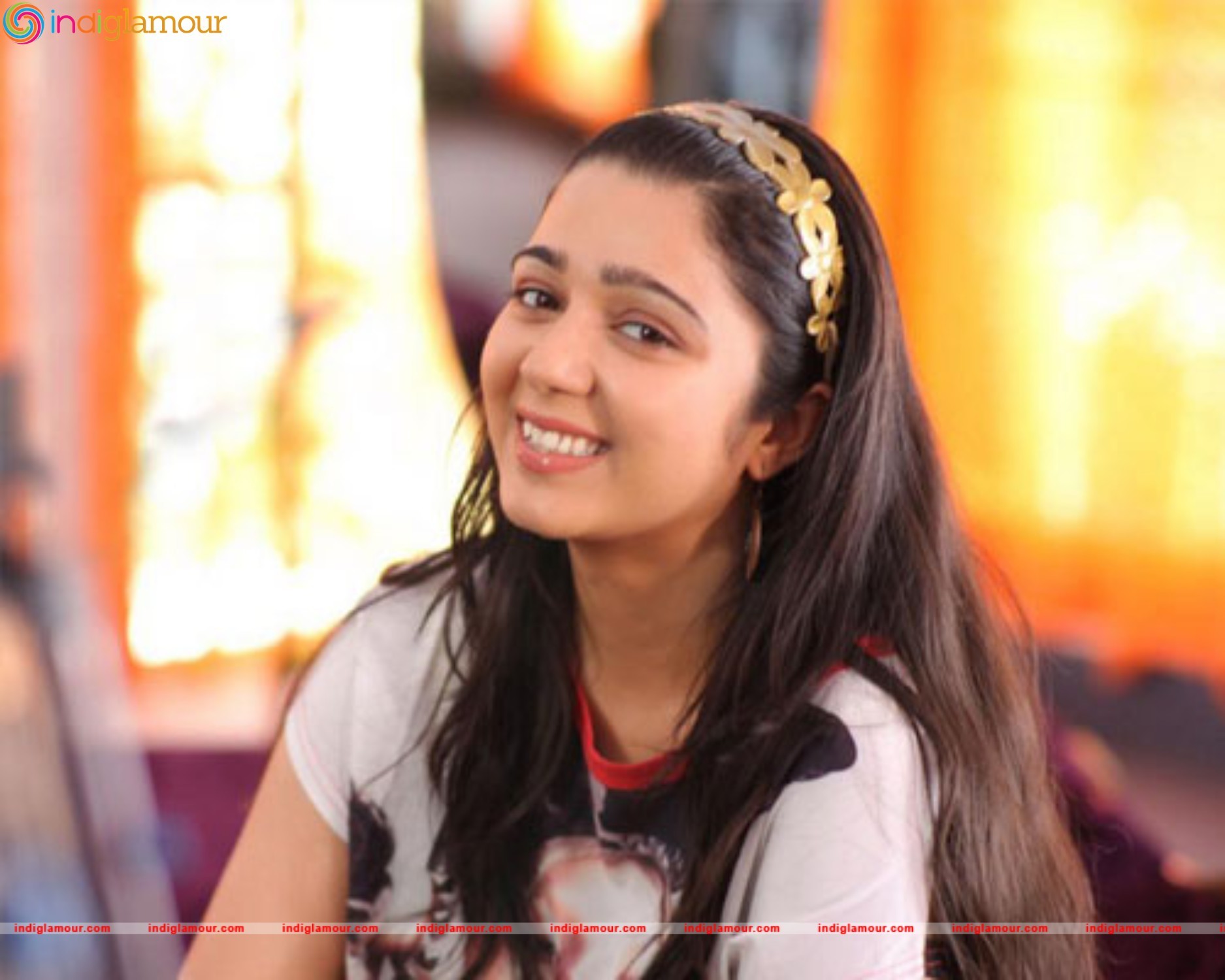 Charmy Kaur Actress hd photo
