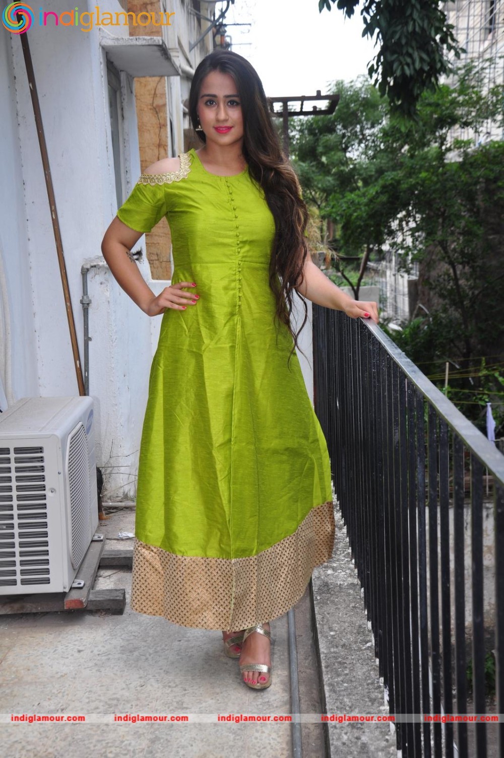 Simrath Actress hd photo