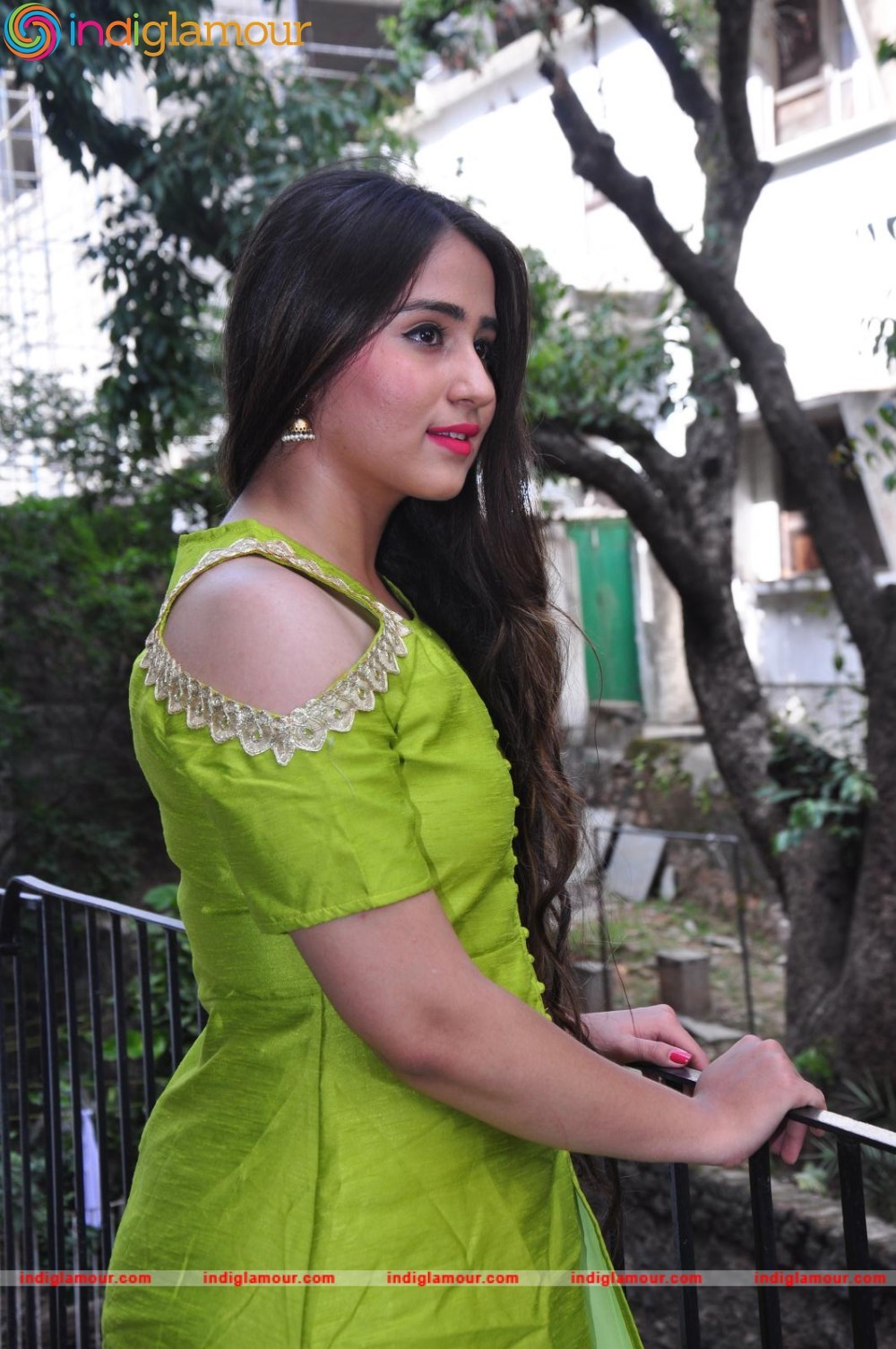 Simrath Actress hd photo