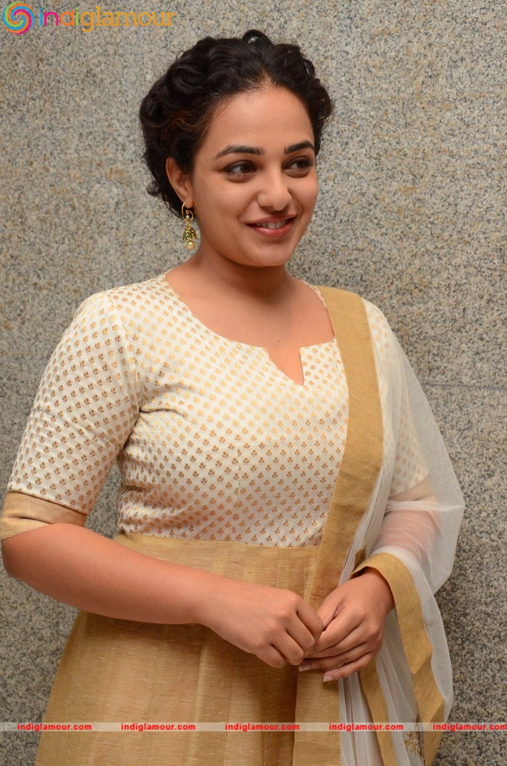 Nithya Menen Actress hd photo