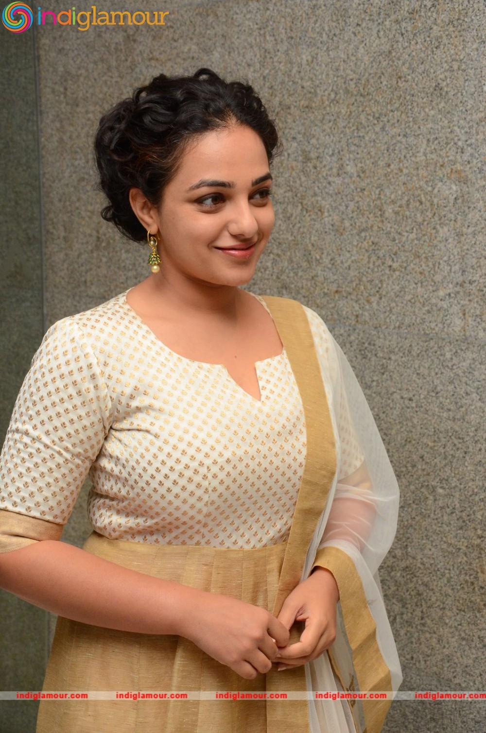 Nithya Menen Actress hd photo