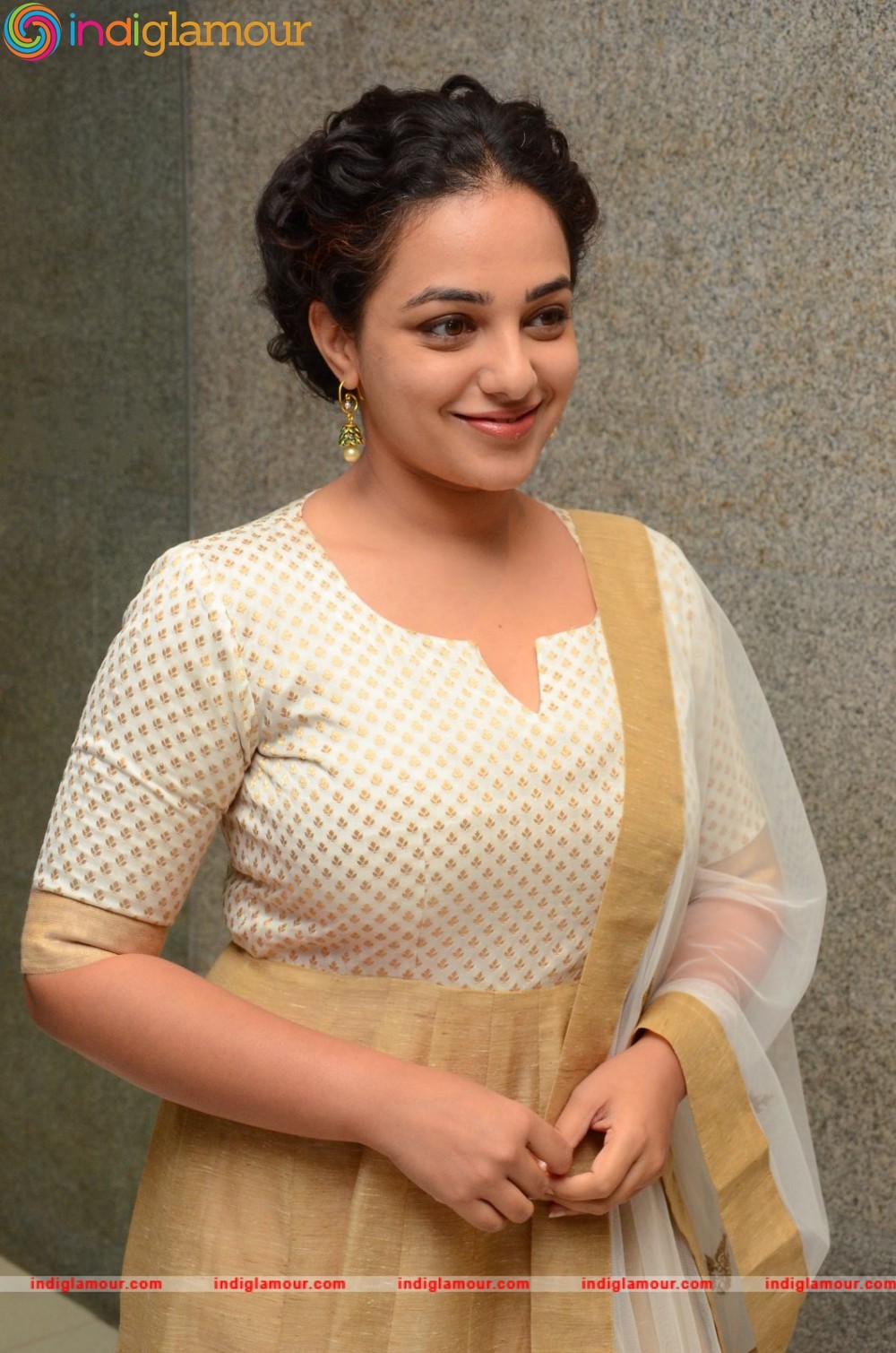 Nithya Menen Actress hd photo