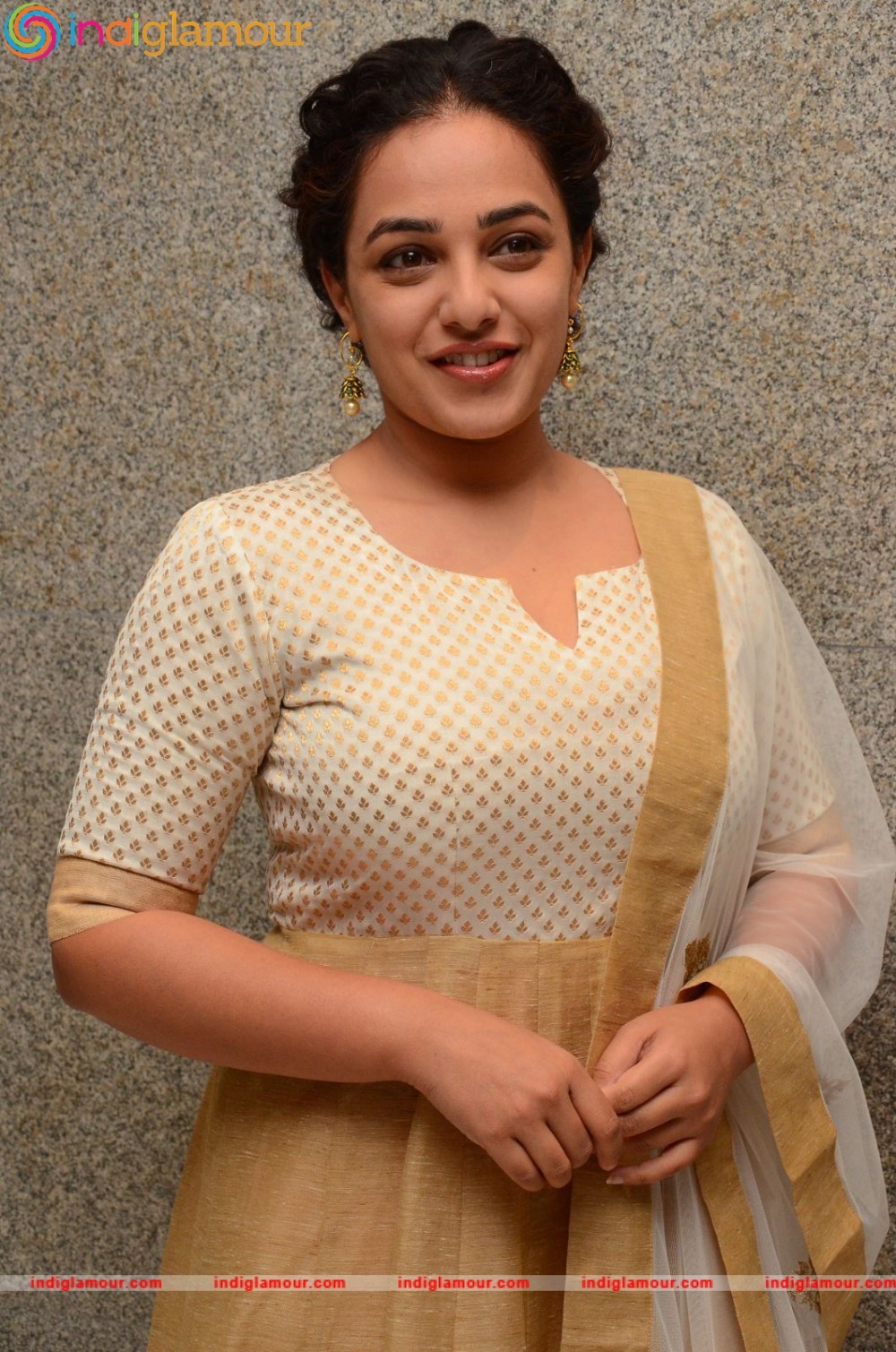 Nithya Menen Actress hd photo