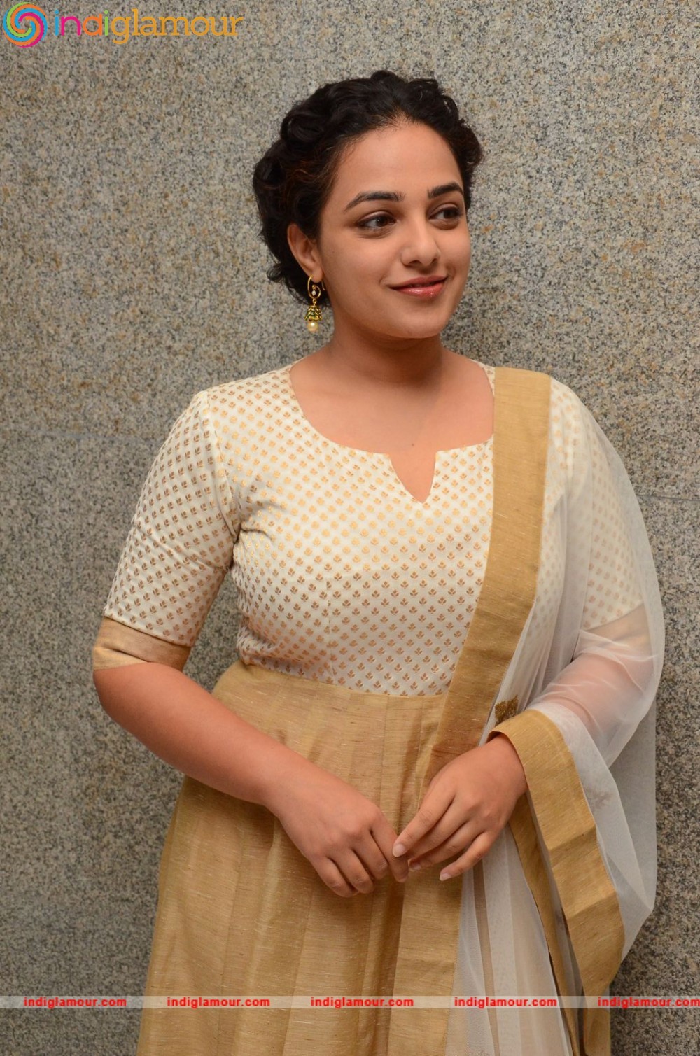 Nithya Menen Actress hd photo