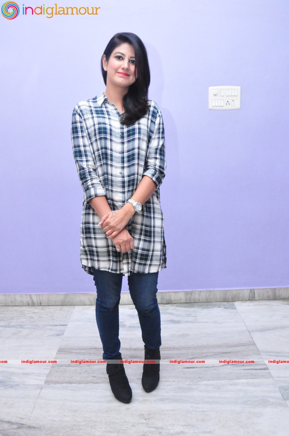 Annie Actress hd photo