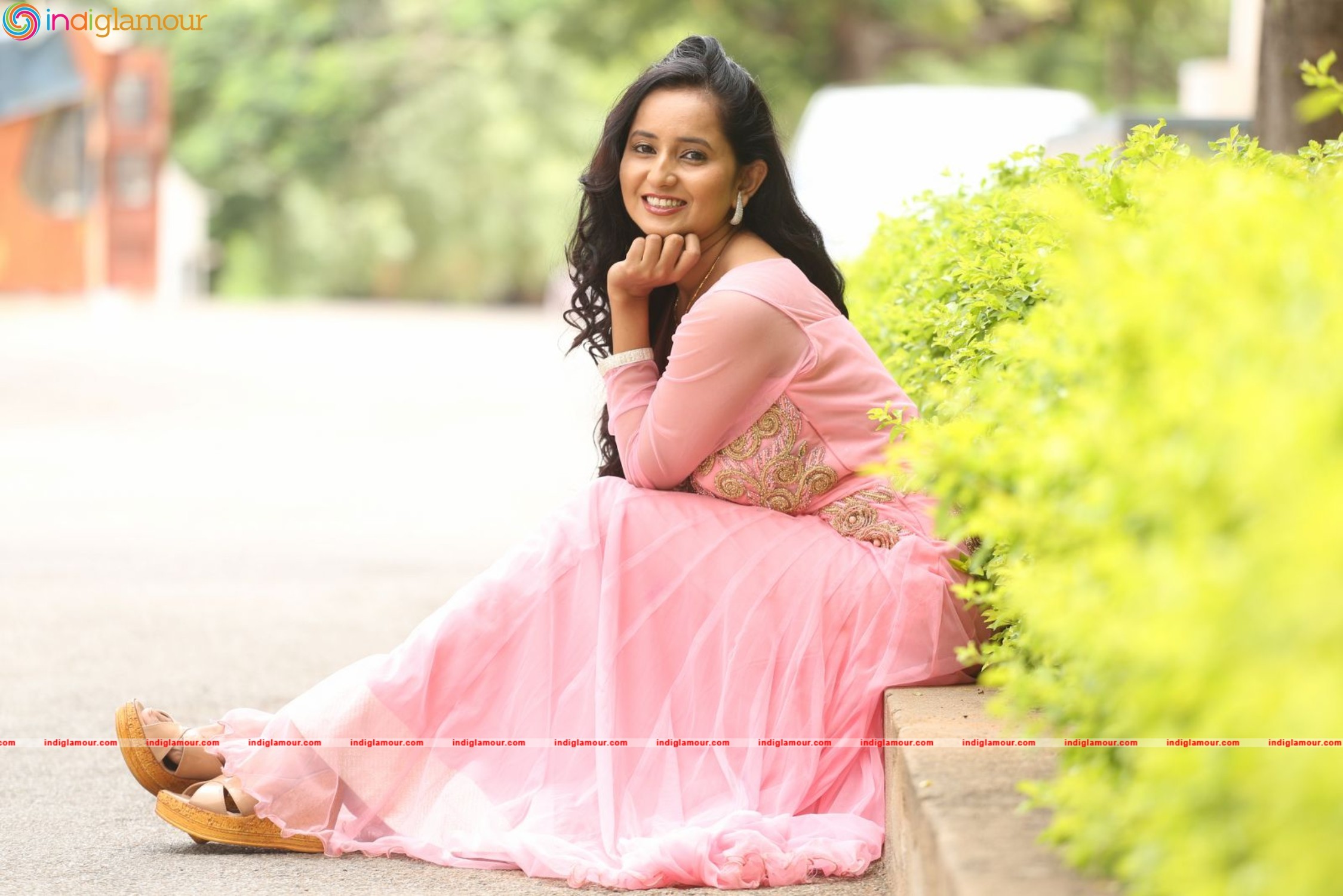 Ishika Singh Actress hd photo
