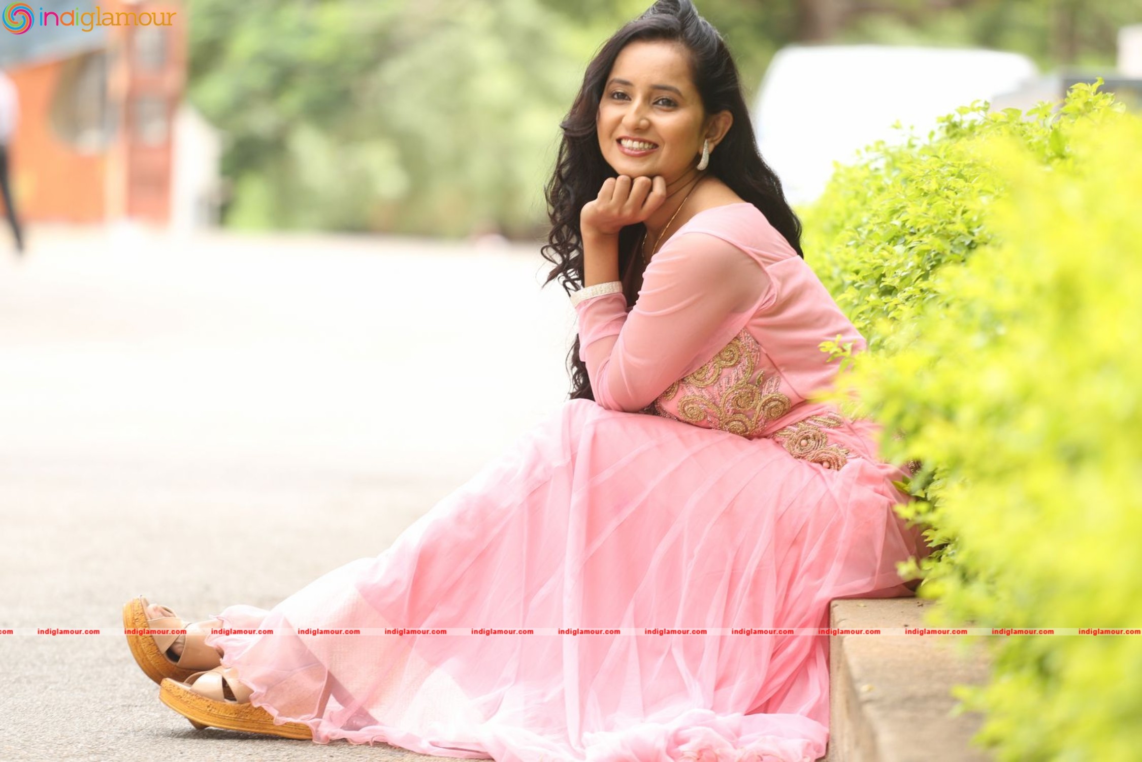 Ishika Singh Actress hd photo